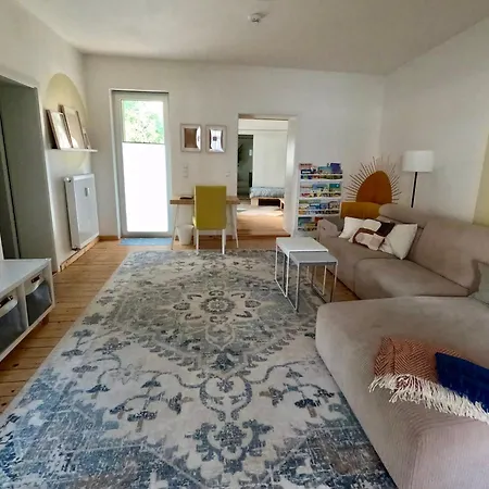 Rouge&friends # Zentrumsnah, Bahnhof, Krankenhaus, Sportzentrum, Familienfreundlich, Terrasse, Garten *