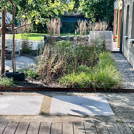 Rouge&friends # Zentrumsnah, Bahnhof, Krankenhaus, Sportzentrum, Familienfreundlich, Terrasse, Garten