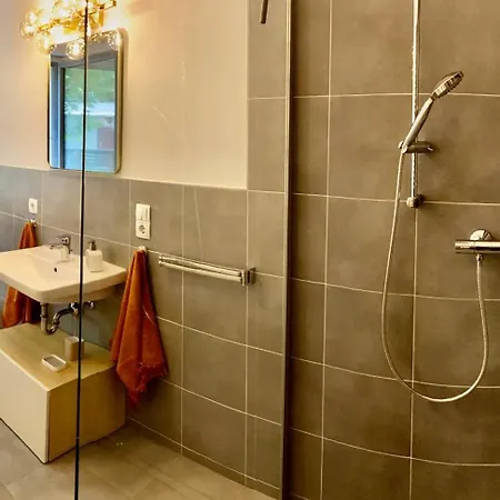 Rouge&friends # Zentrumsnah, Bahnhof, Krankenhaus, Sportzentrum, Familienfreundlich, Terrasse, Garten Cottbus