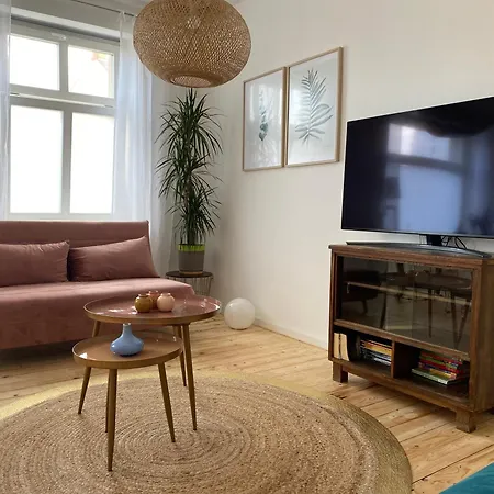 Rouge&friends # Zentrumsnah, Bahnhof, Krankenhaus, Sportzentrum, Familienfreundlich, Terrasse, Garten Lägenhet