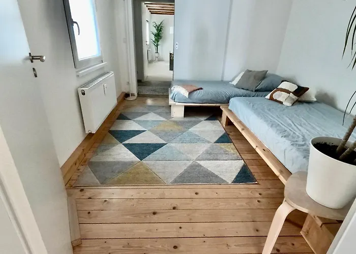 شقة Rouge&friends # Zentrumsnah, Bahnhof, Krankenhaus, Sportzentrum, Familienfreundlich, Terrasse, Garten *