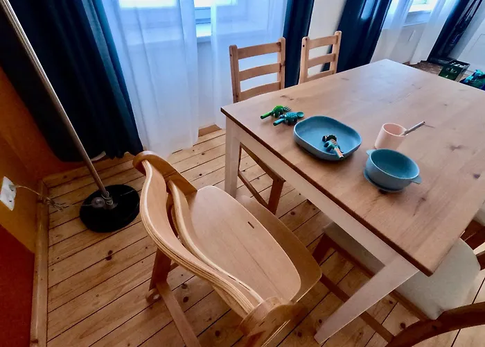 Rouge&friends # Zentrumsnah, Bahnhof, Krankenhaus, Sportzentrum, Familienfreundlich, Terrasse, Garten شقة