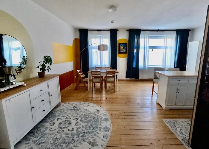 Rouge&friends # Zentrumsnah, Bahnhof, Krankenhaus, Sportzentrum, Familienfreundlich, Terrasse, Garten *