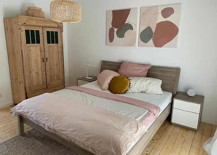 Rouge&friends # Zentrumsnah, Bahnhof, Krankenhaus, Sportzentrum, Familienfreundlich, Terrasse, Garten