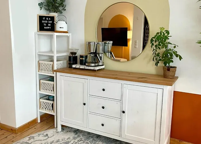 شقة Rouge&friends # Zentrumsnah, Bahnhof, Krankenhaus, Sportzentrum, Familienfreundlich, Terrasse, Garten