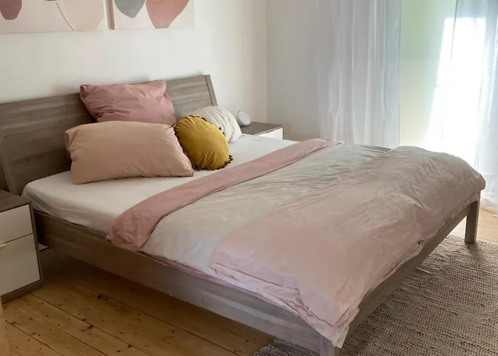 Rouge&friends # Zentrumsnah, Bahnhof, Krankenhaus, Sportzentrum, Familienfreundlich, Terrasse, Garten * كوتبوس